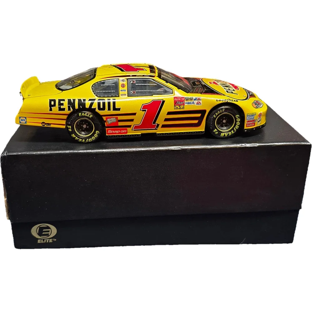 Jeff Green 1 Pennzoil Synthetic 2003 Monte Carlo Elite 1:24 NASCAR Action Yellow